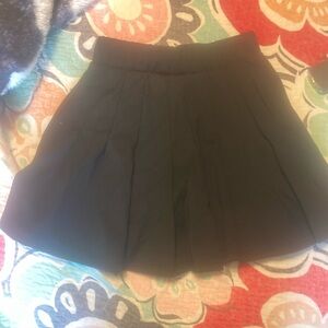 Rue 21 Black Pleated Athletic Skort Skirt xxs